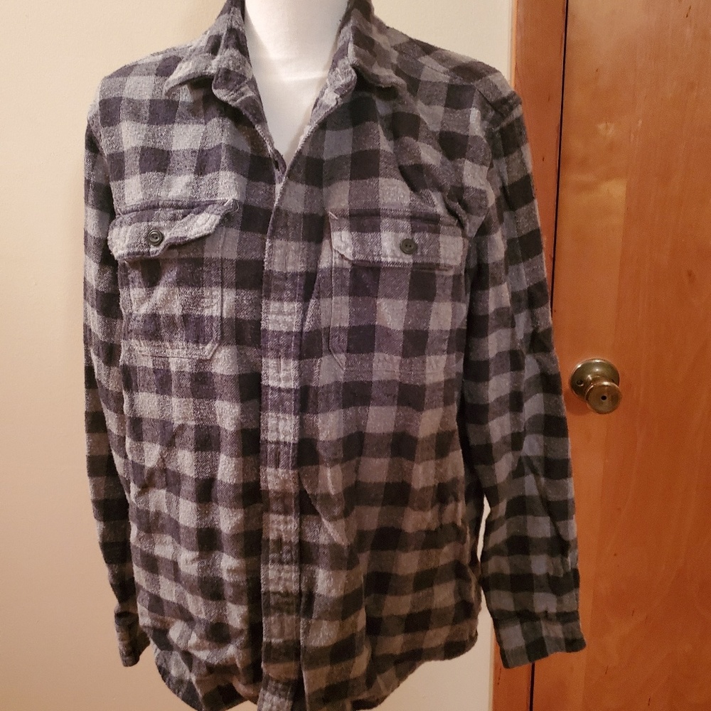 Aeropostale flannel size large